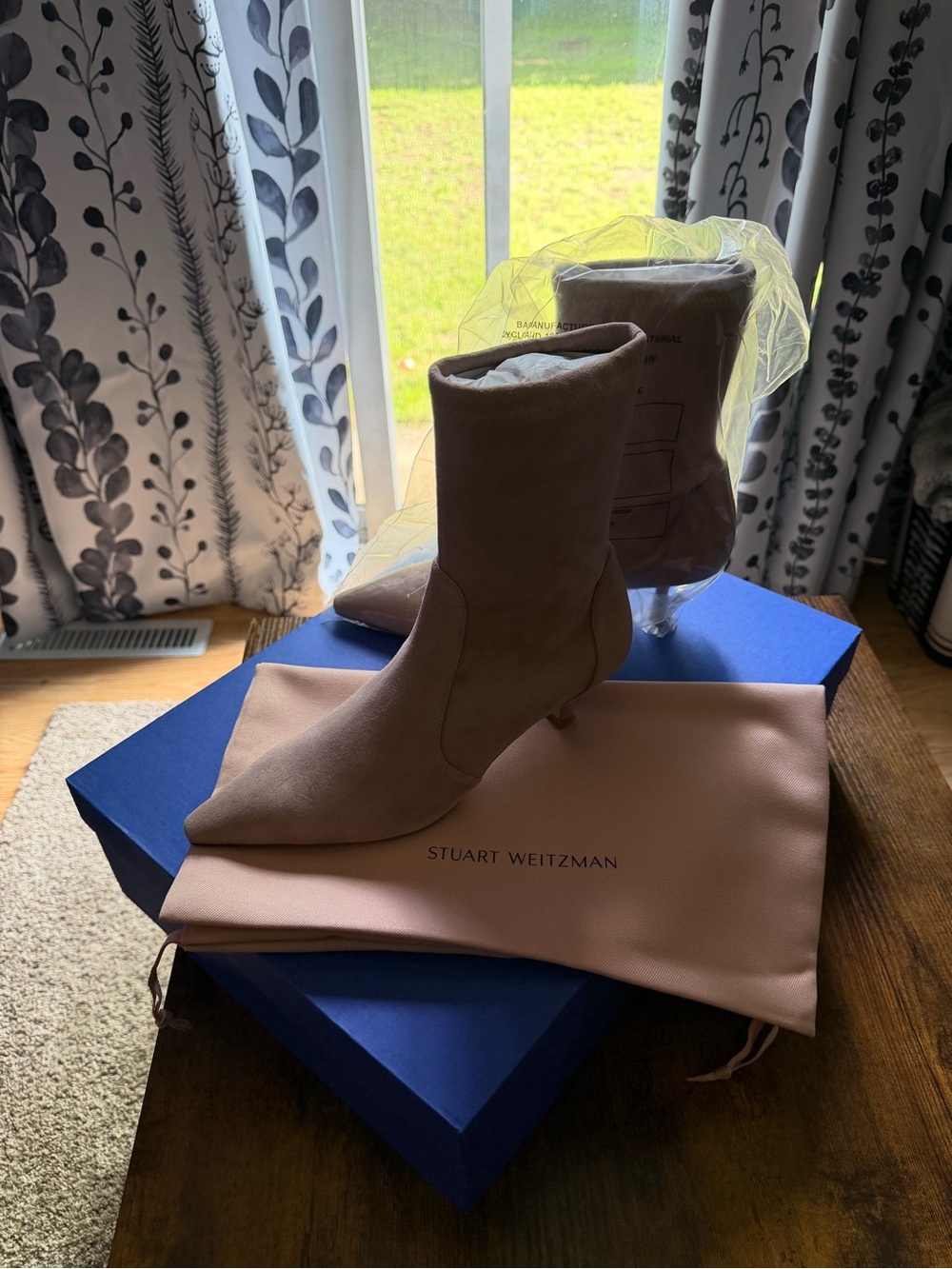 Stuart Weitzman Naomi 50 Bootie Fawn Suede Ankle Boots Size 8B NIB